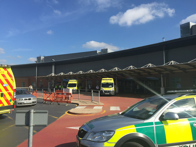 Patients on NHS waiting lists unhappy with lack of communication, new data finds